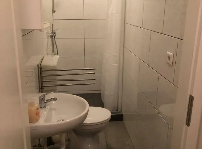 Lägenhet Arbeiterwohnungen Hauptbahnhof *